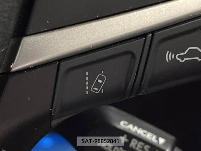 Toyota HARRIER 2017-09 321841-6