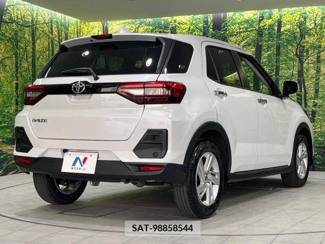 Toyota RAIZE 2022-10 393541-17