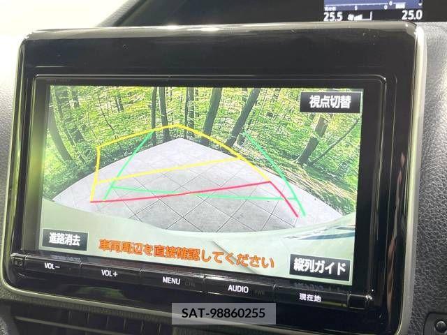 Toyota VOXY 2018-08 211916-3