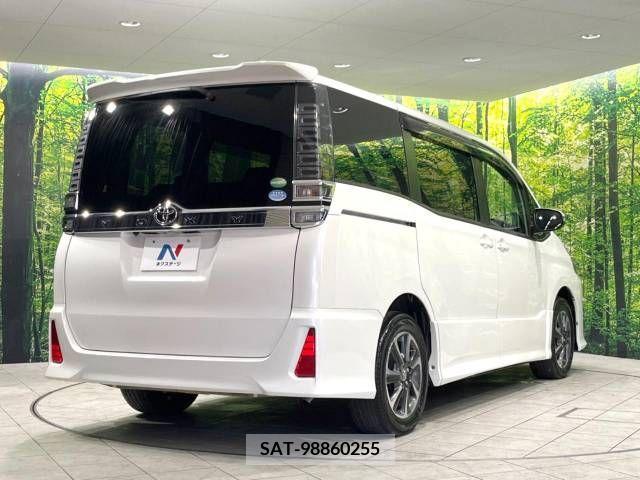 Toyota VOXY 2018-08 211916-18