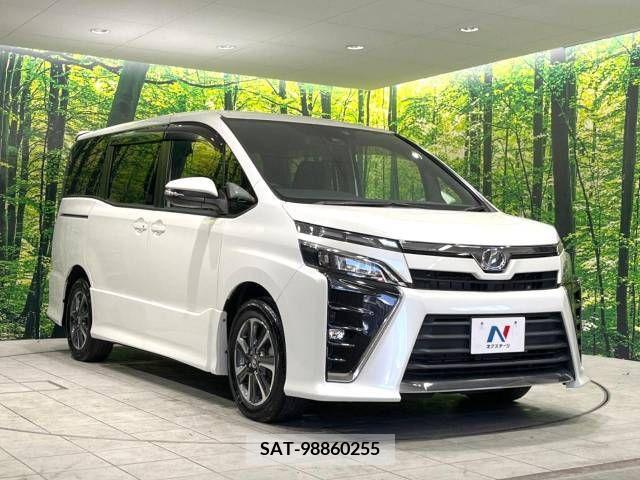 Toyota VOXY 2018-08 211916-17