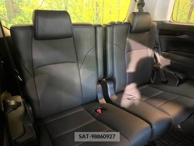 Toyota VELLFIRE 2019-04 369796-10