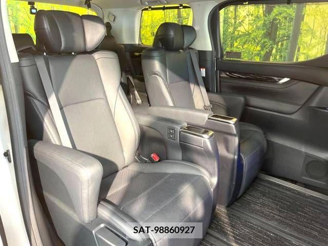 Toyota VELLFIRE 2019-04 369796-9
