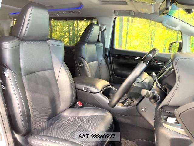 Toyota VELLFIRE 2019-04 369796-8