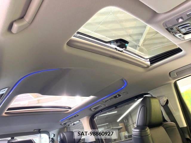Toyota VELLFIRE 2019-04 369796-3