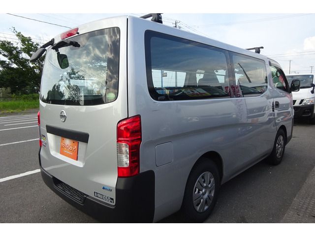 Nissan NV350 Caravan 2014-06 21957-14
