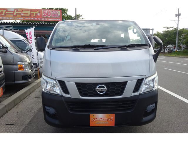 Nissan NV350 Caravan 2014-06 21957-4