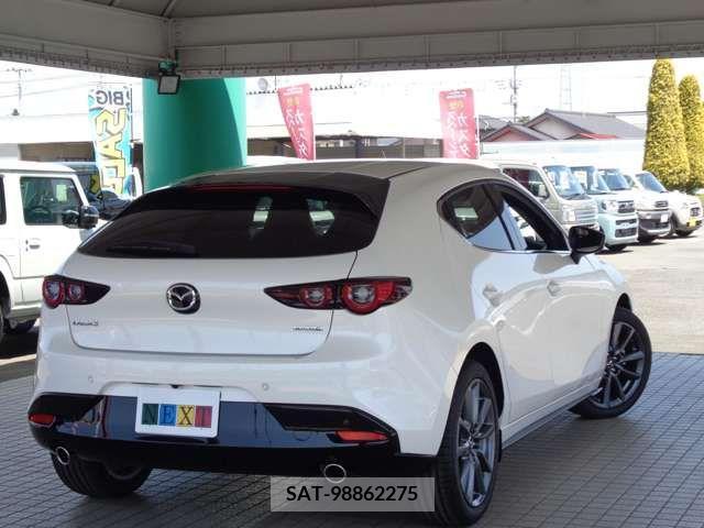 Mazda MAZDA3 2024-01 277404-9