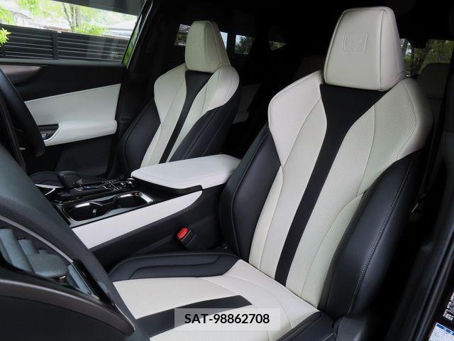 Lexus NX 2023-07 275756-16