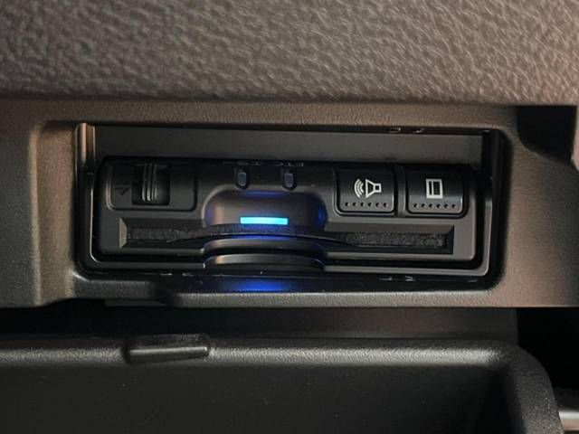 Nissan SERENA 2018-11 183292-8