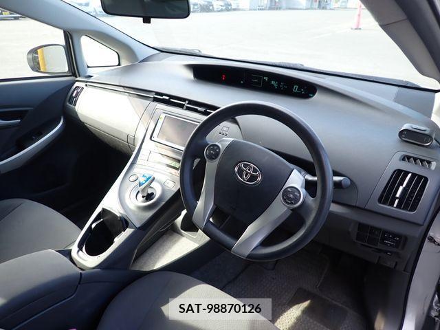 Toyota PRIUS 2011-07 350588-1