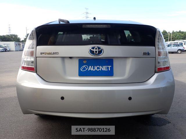 Toyota PRIUS 2011-07 350588-5