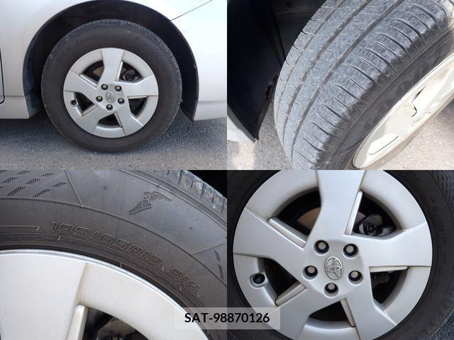 Toyota PRIUS 2011-07 350588-26