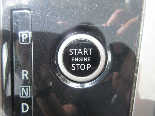 Nissan SERENA 2018-03 5578-17