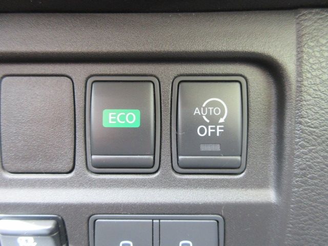 Nissan SERENA 2018-03 5578-22