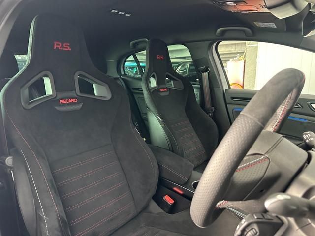 Renault MEGANE 2021-11 17083-12