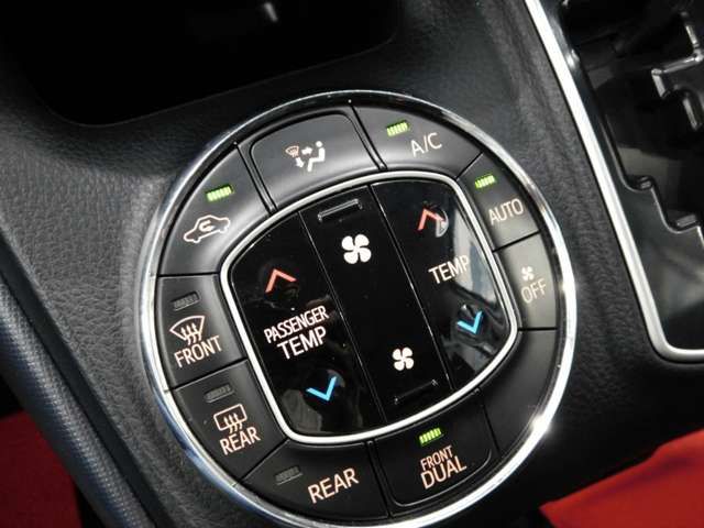 Toyota NOAH 2014-12 10727-13