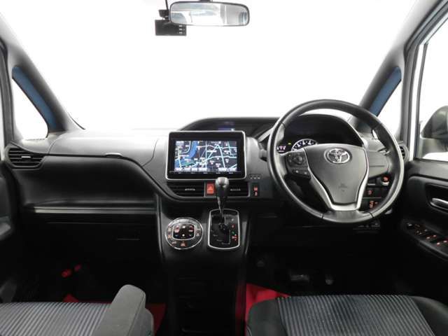 Toyota NOAH 2014-12 10727-2