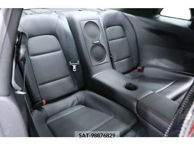 Nissan GT-R 2024-04 270845-8