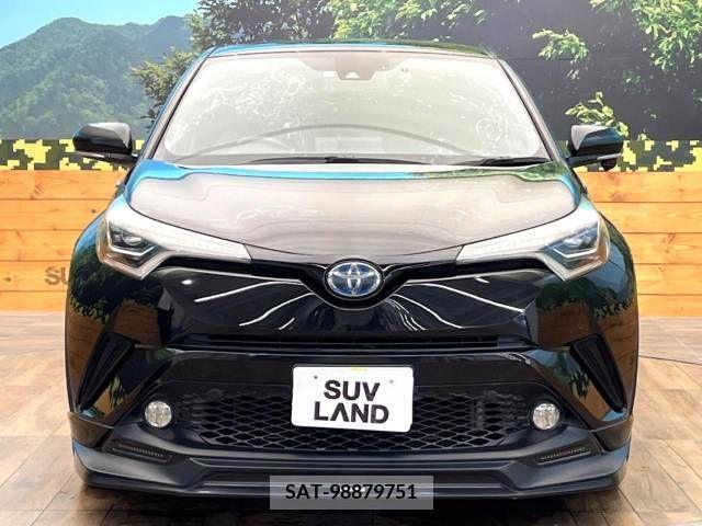 Toyota C-HR 2018-01 335194-14