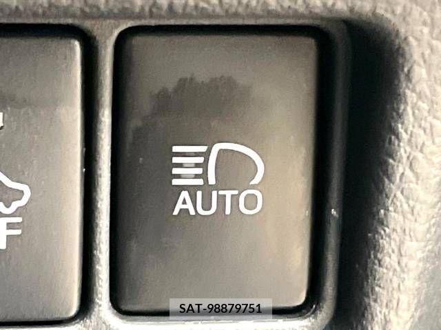 Toyota C-HR 2018-01 335194-7