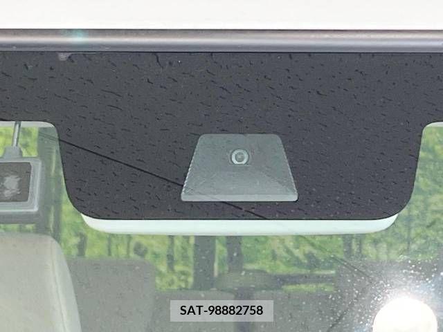 Honda N BOX 2023-07 364683-4