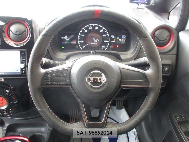 Nissan NOTE 2017-04 305389-15