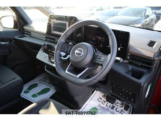 Nissan SERENA 2023-05 284275-12