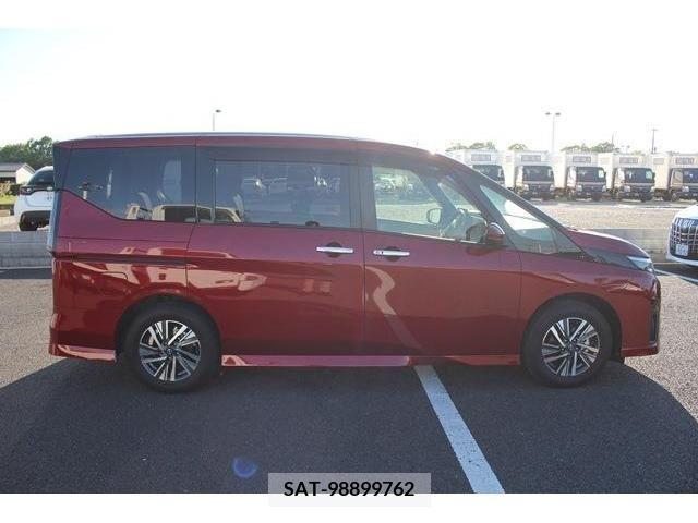 Nissan SERENA 2023-05 284275-7