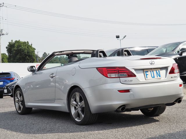 Lexus IS 2010-10 15158-5