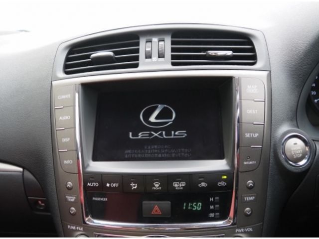 Lexus IS 2010-10 15158-18