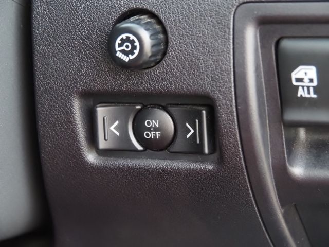 Lexus IS 2010-10 15158-21