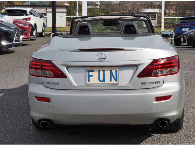 Lexus IS 2010-10 15158-6