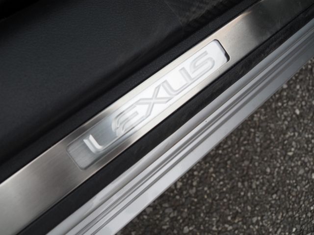 Lexus IS 2010-10 15158-29