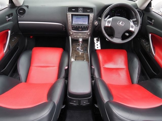 Lexus IS 2010-10 15158-11