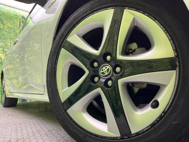 Toyota PRIUS 2016-09 27575-13