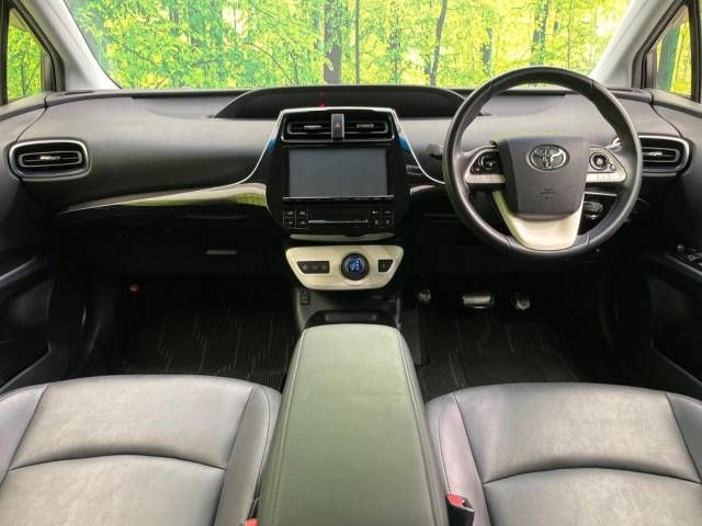 Toyota PRIUS 2016-09 27575-1