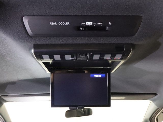 Toyota VOXY 2018-06 5295-18