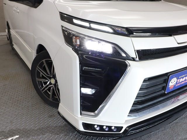 Toyota VOXY 2018-06 5295-19