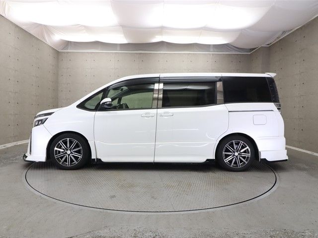 Toyota VOXY 2018-06 5295-25
