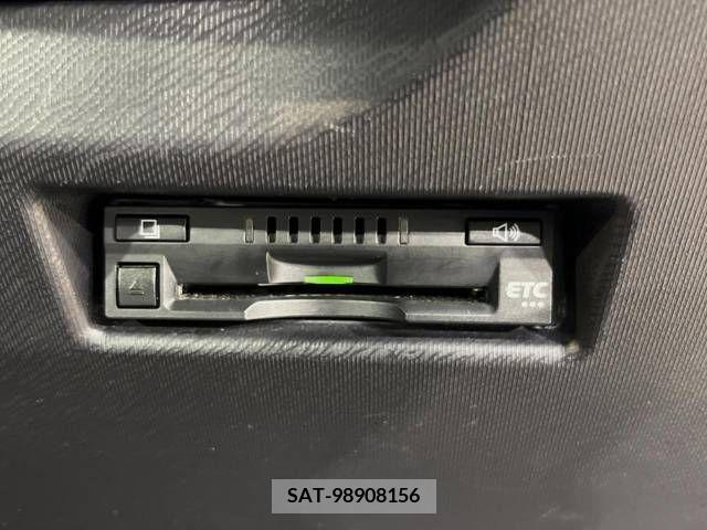 Toyota AQUA 2017-07 328985-3