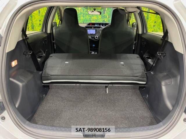 Toyota AQUA 2017-07 328985-10