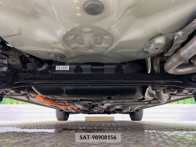 Toyota AQUA 2017-07 328985-19