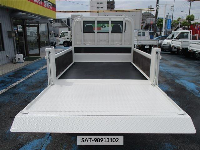 Hino DUTRO 2016-09 375716-5