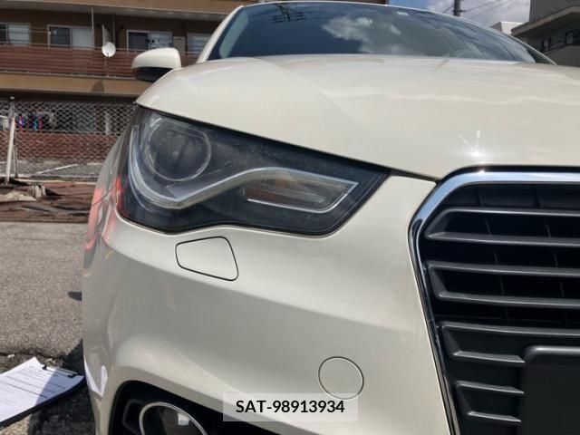 Audi A1 2011-09 389398-8