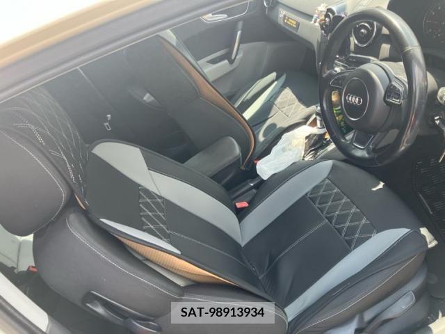 Audi A1 2011-09 389398-10