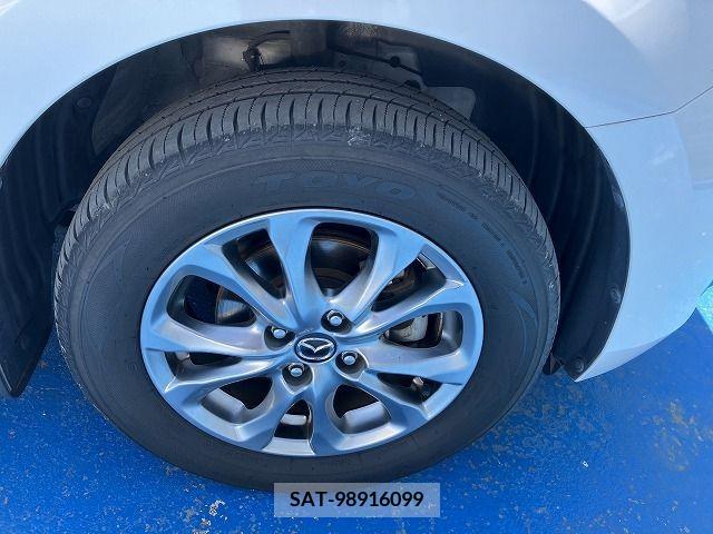 Mazda DEMIO 2017-12 376527-29