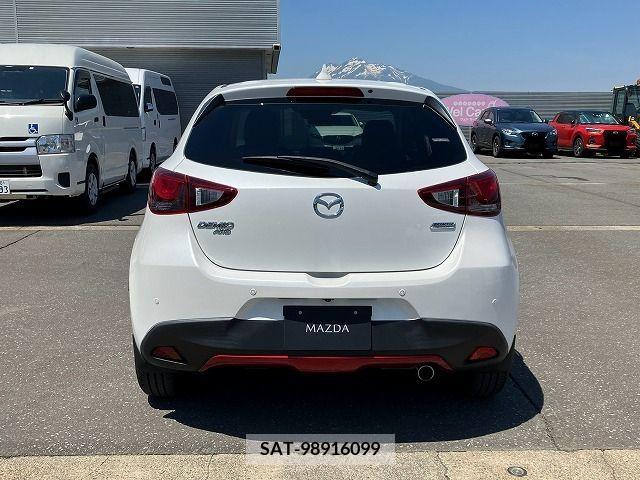 Mazda DEMIO 2017-12 376527-6