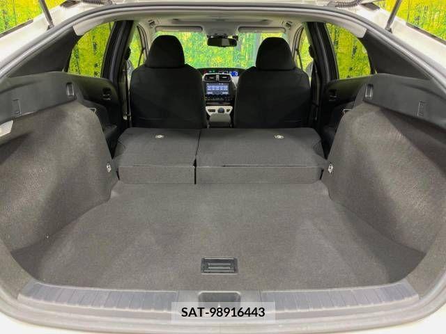 Toyota PRIUS 2016-05 322362-10