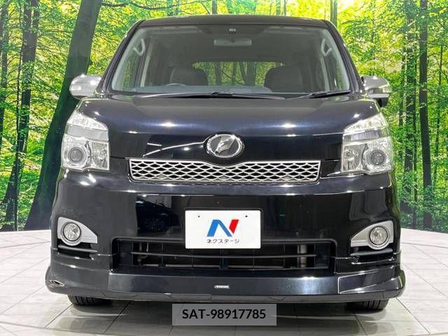 Toyota VOXY 2013-01 213561-14